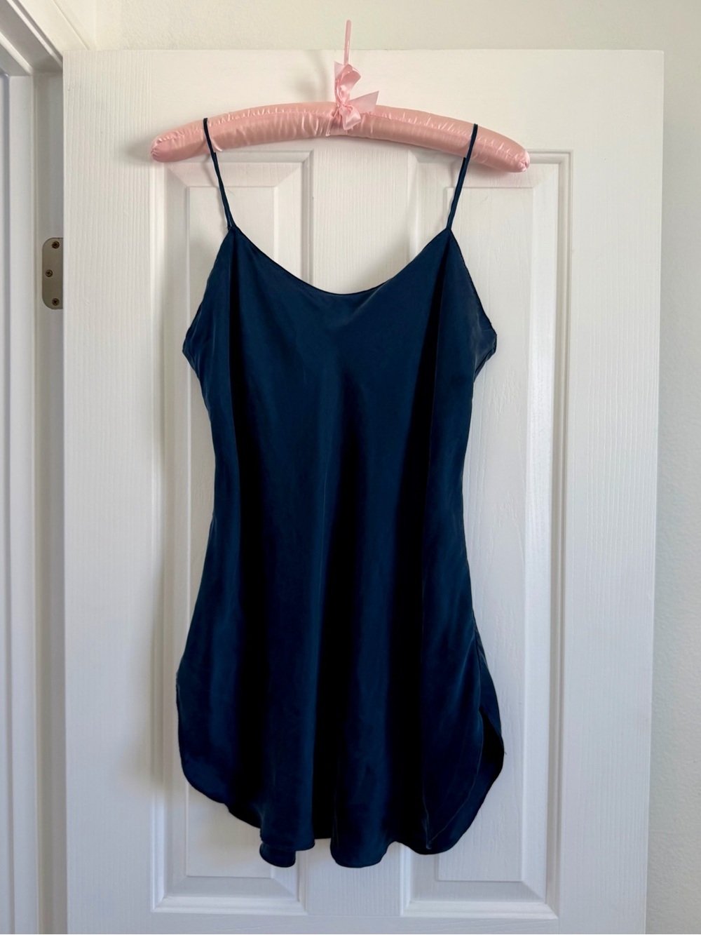 VTG Victoria's Secret Gold Label 100% Silk Slip Dress Chemise M